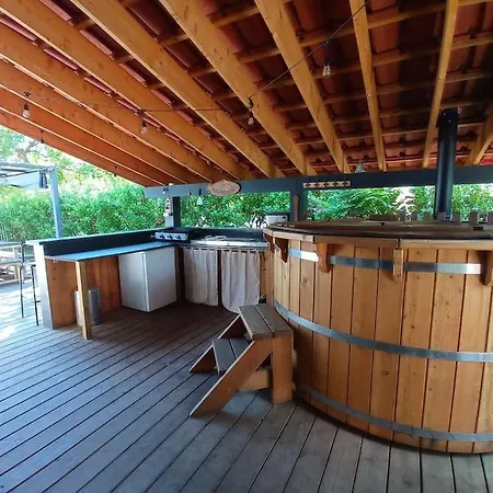 Agreable Maison Piscine Chauffee Et A Dom wakacyjny Andernos-les-Bains