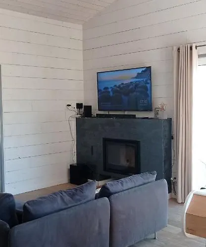 Agreable Maison Piscine Chauffee Et A Dom wakacyjny Andernos-les-Bains