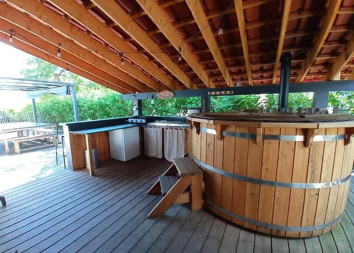 Agreable Maison Piscine Chauffee Et A Dom wakacyjny Andernos-les-Bains