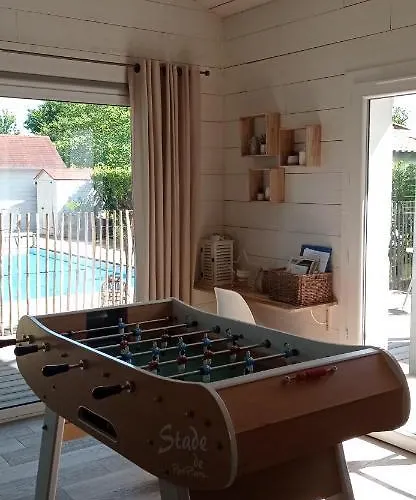 Agreable Maison Piscine Chauffee Et A Dom wakacyjny Andernos-les-Bains